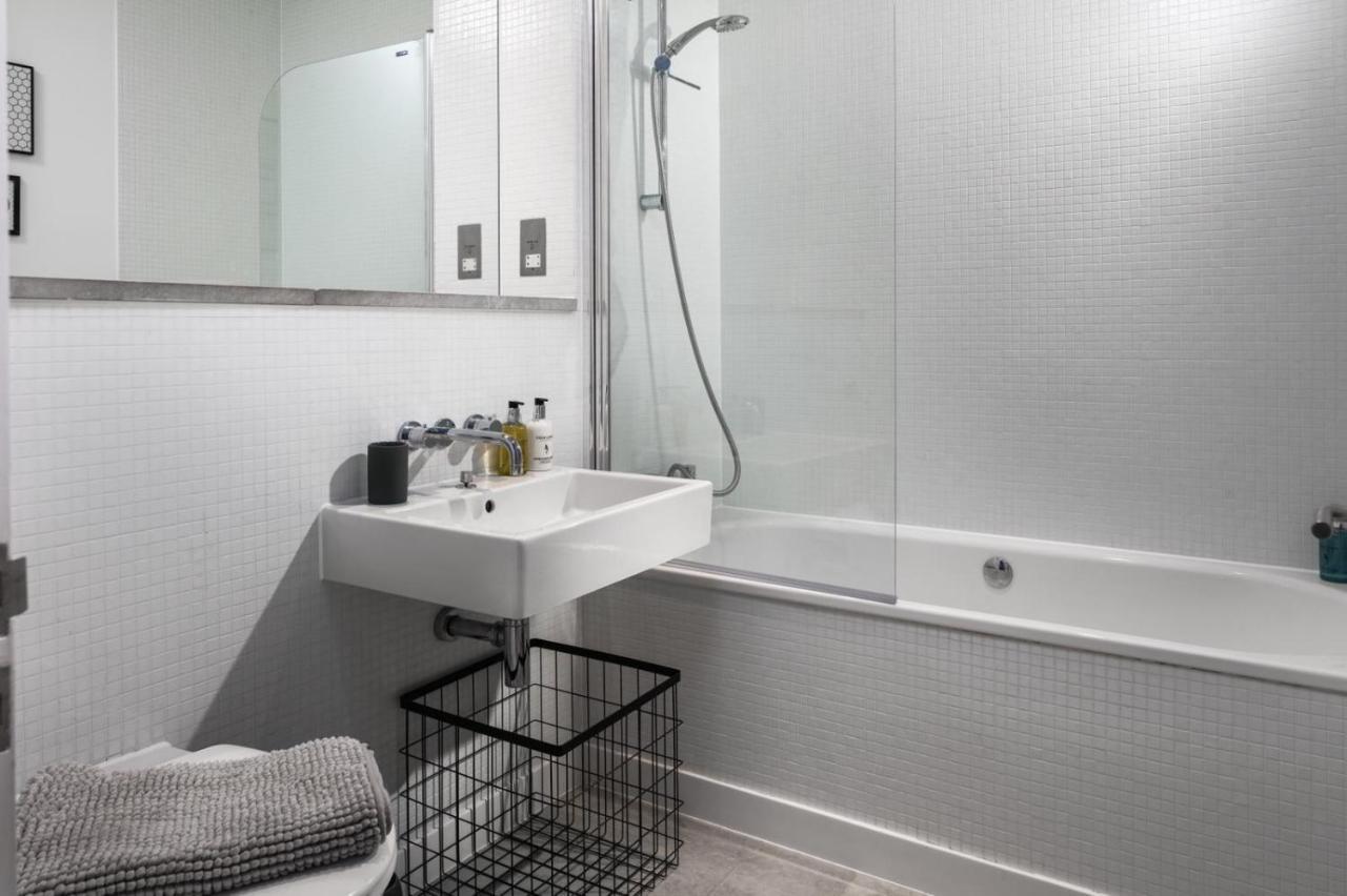 Two-bedroom At Royal William Yard, Apartment *
